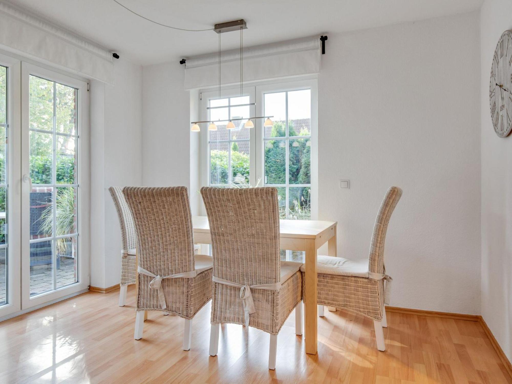 Enticing Holiday Home In Oldenburg With Garden Near Sea Dannau 외부 사진