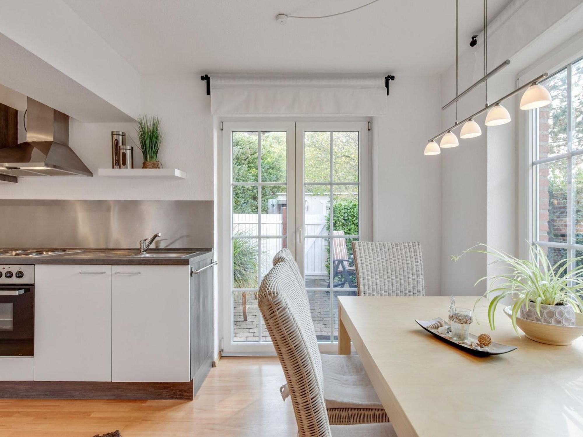 Enticing Holiday Home In Oldenburg With Garden Near Sea Dannau 외부 사진