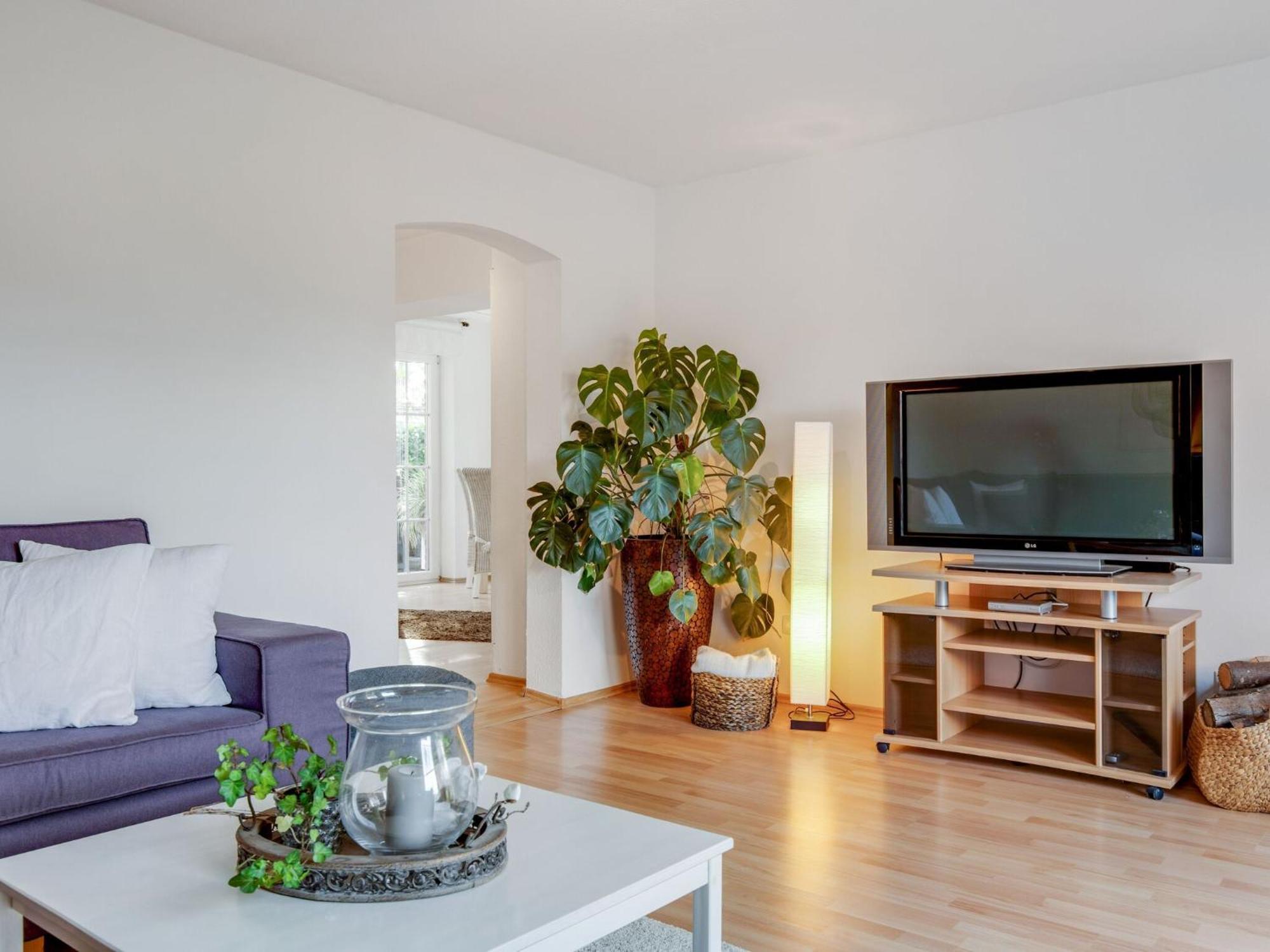 Enticing Holiday Home In Oldenburg With Garden Near Sea Dannau 외부 사진