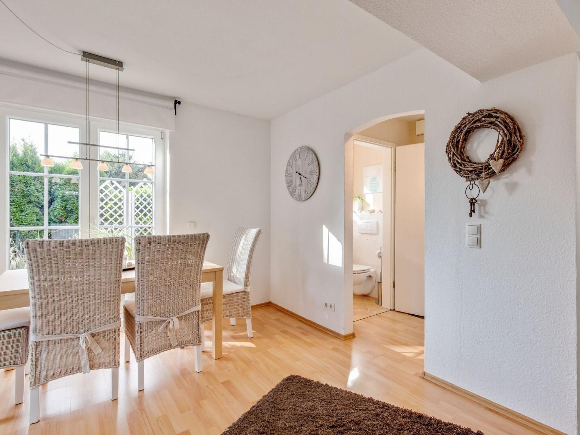 Enticing Holiday Home In Oldenburg With Garden Near Sea Dannau 외부 사진